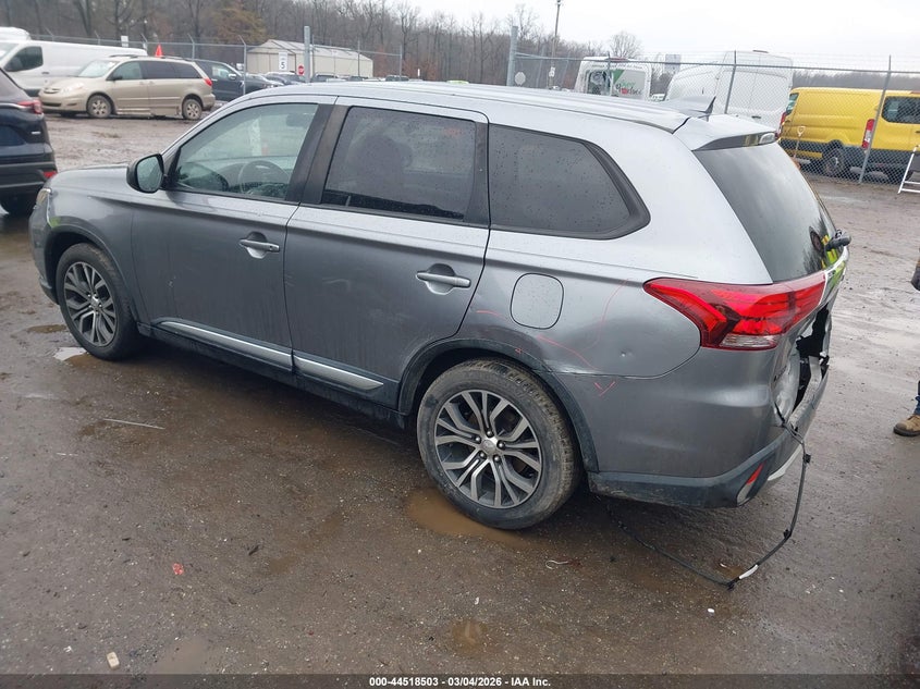 2017 Mitsubishi Outlander Es