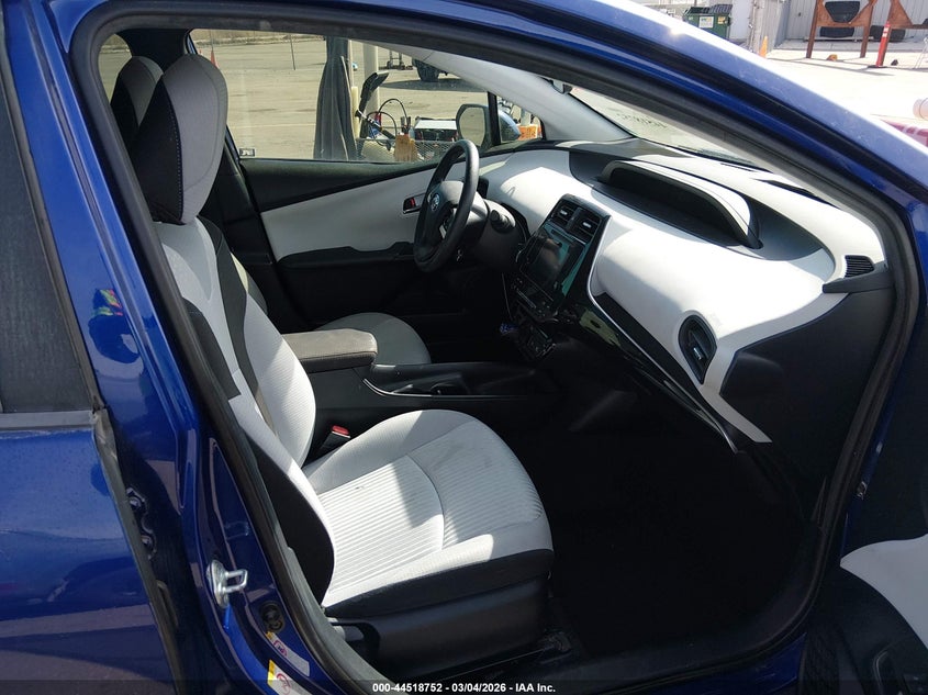 2016 Toyota Prius Two