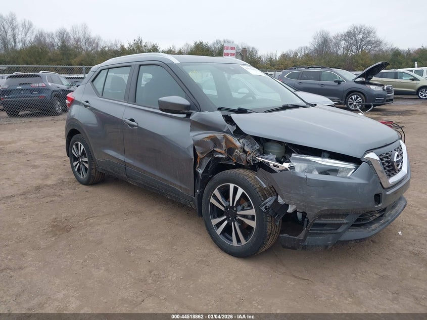 2020 Nissan Kicks Sv Xtronic Cvt