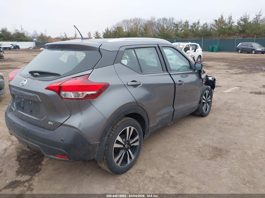 2020 Nissan Kicks Sv Xtronic Cvt