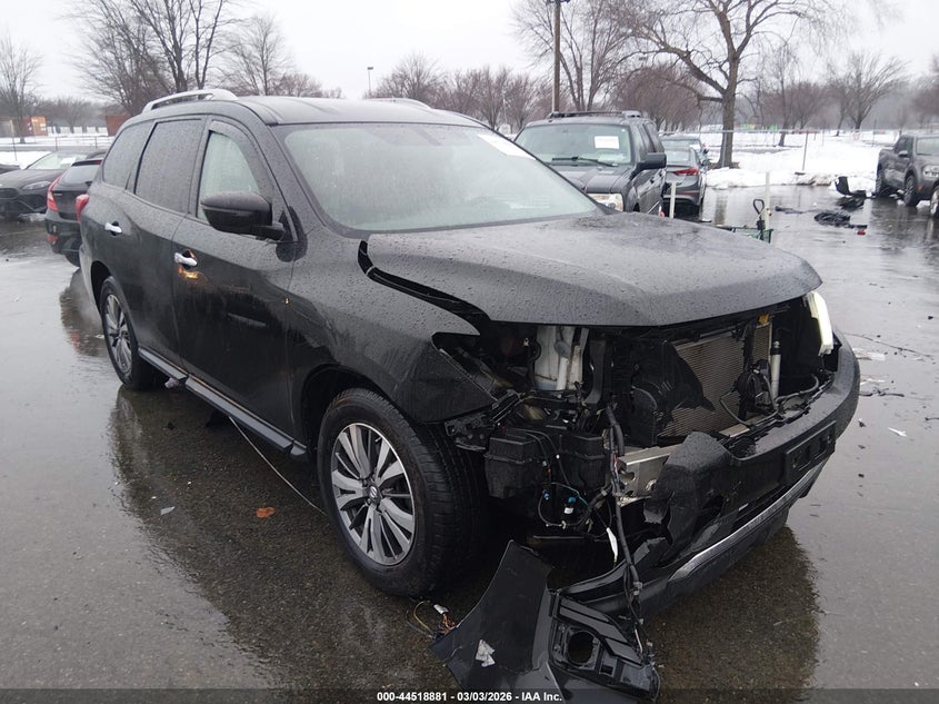 2018 NISSAN PATHFINDER SV