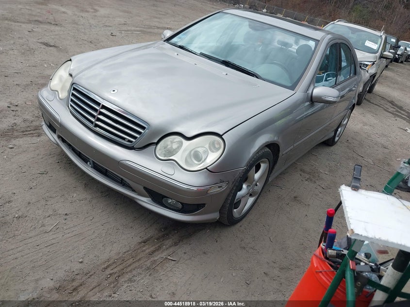 WDBRF40J35F665659 2005 Mercedes-Benz C 230 Kompressor Sport photo 1
