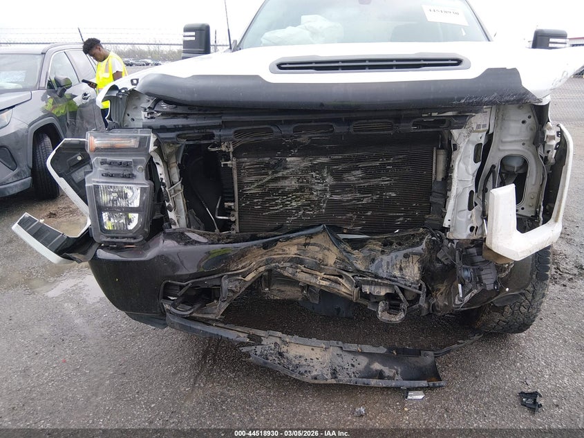 2022 Chevrolet Silverado 2500Hd 4Wd Standard Bed Custom VIN: 1GC4YME72NF105912 Lot: 44518930