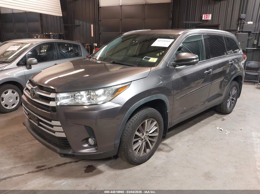 2019 Toyota Highlander Xle