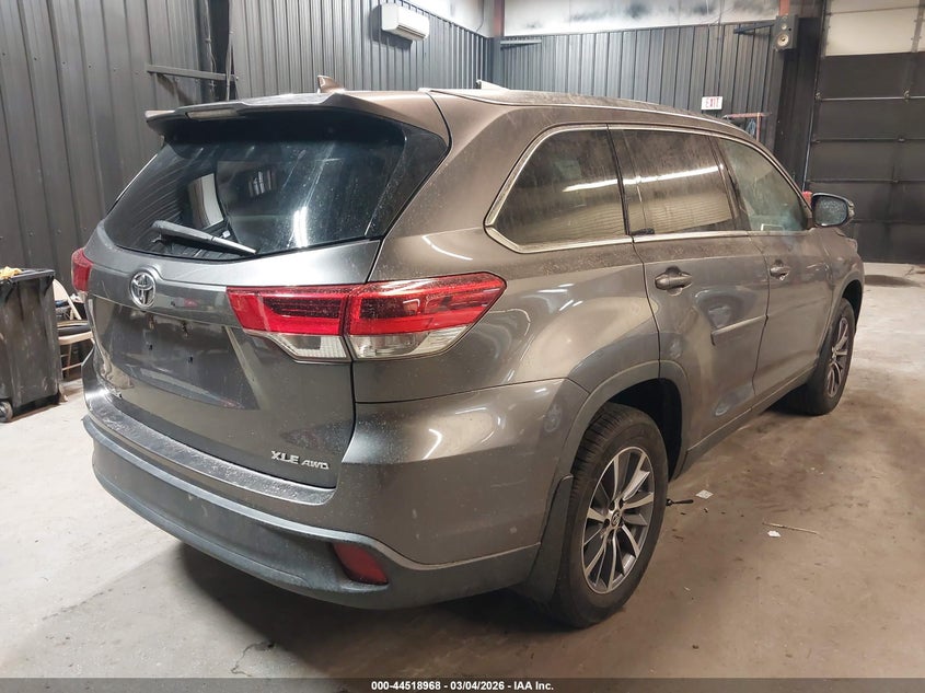 2019 Toyota Highlander Xle