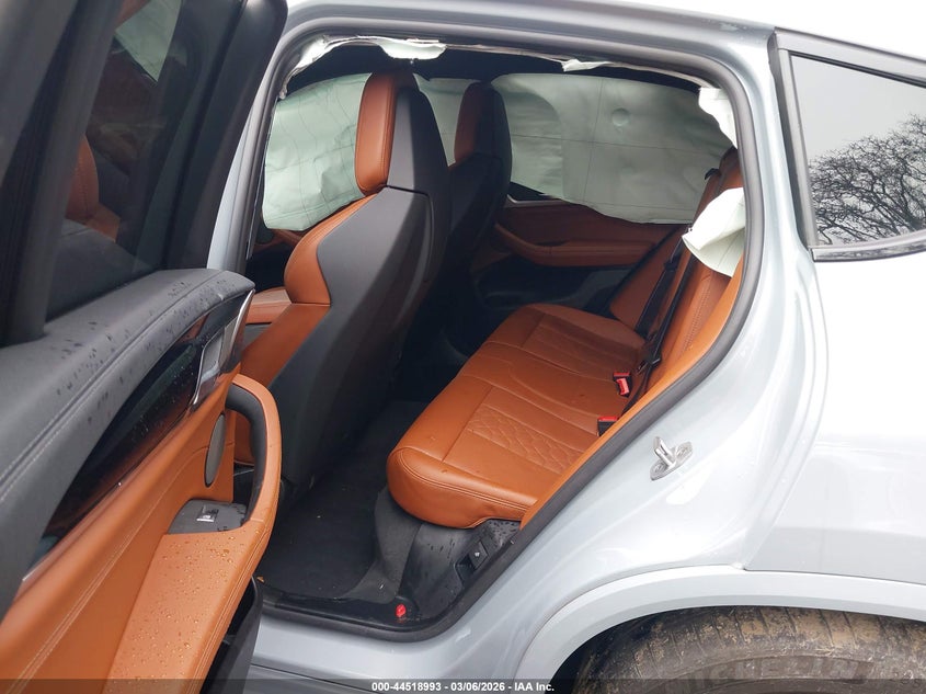 VIN: 5YM23EC04N9J75192 2022 BMW X4 M