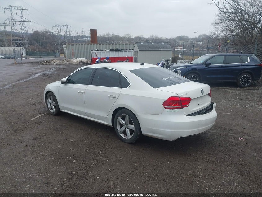 2012 Volkswagen Passat 2.5L Se