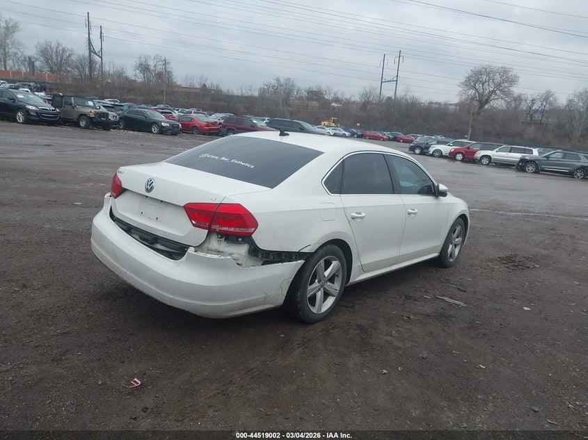 2012 Volkswagen Passat 2.5L Se