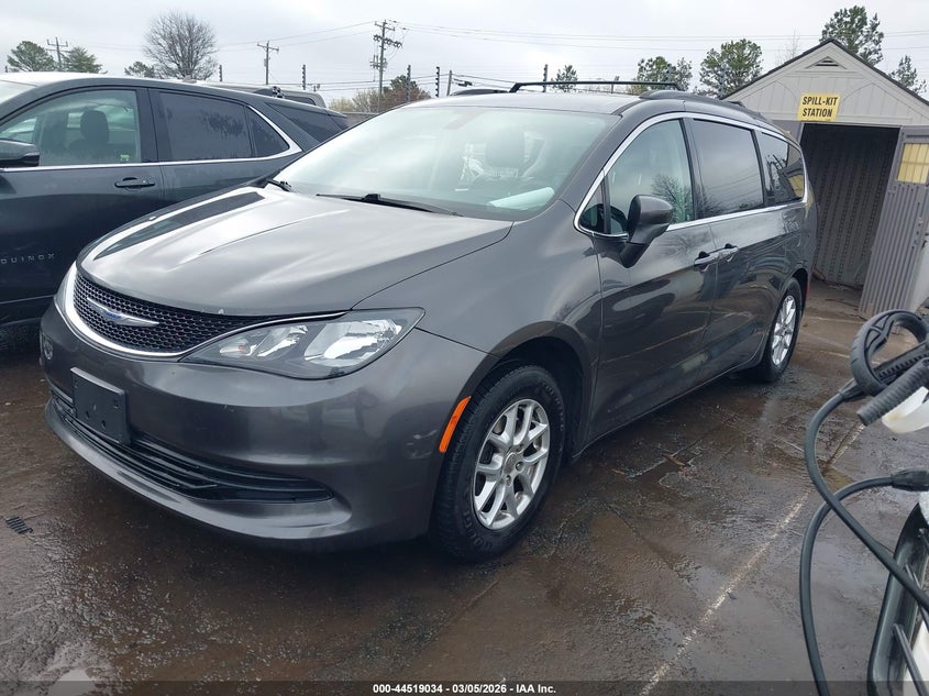 2020 Chrysler Voyager Lxi