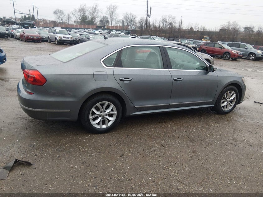 2016 Volkswagen Passat 1.8T S
