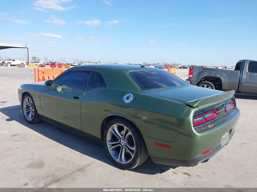 Vin: 2c3cdzbt2mh524754, lot: 45015962, dodge challenger r/t 20213