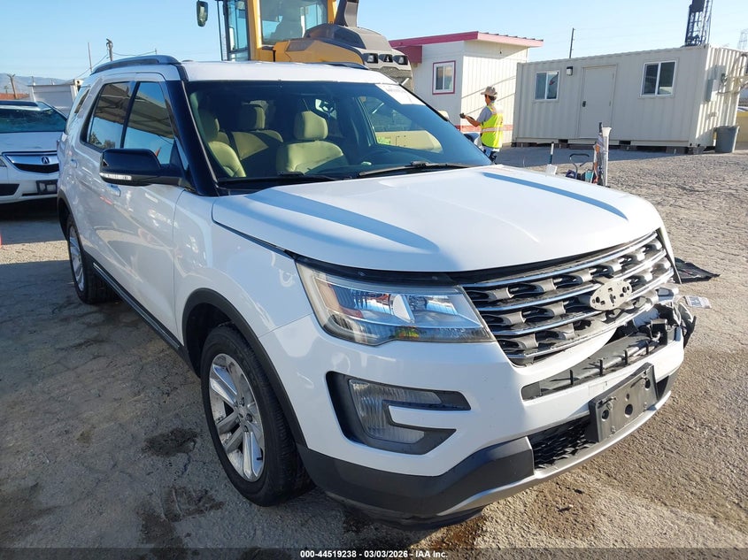 2017 Ford Explorer Xlt