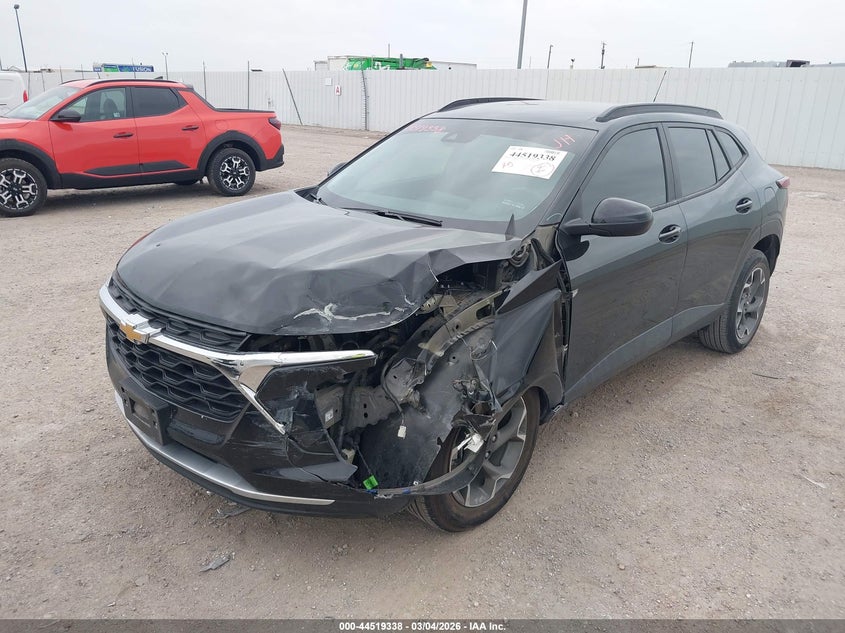 2025 Chevrolet Trax Fwd Lt