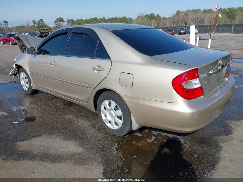 2004 Toyota Camry Le