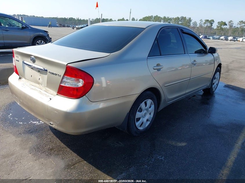 2004 Toyota Camry Le