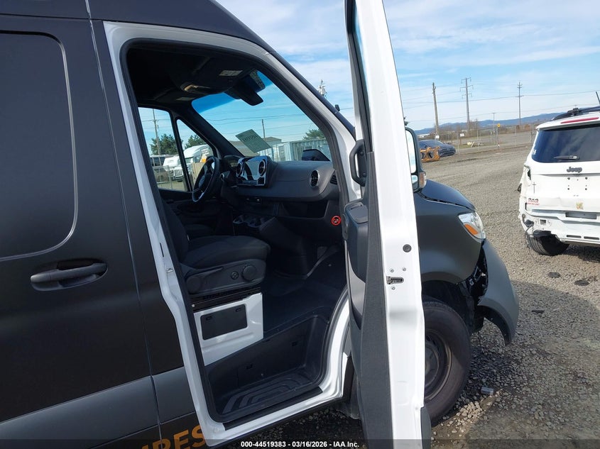 2025 Benz Sprinter Cargo 2500 High Roof 4-Cyl Diesel