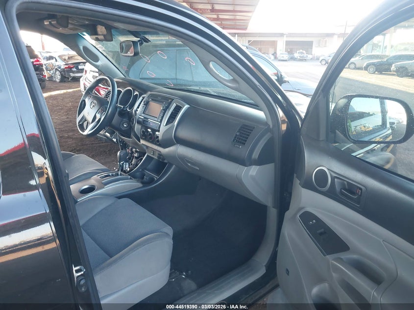 2012 Toyota Tacoma Base V6