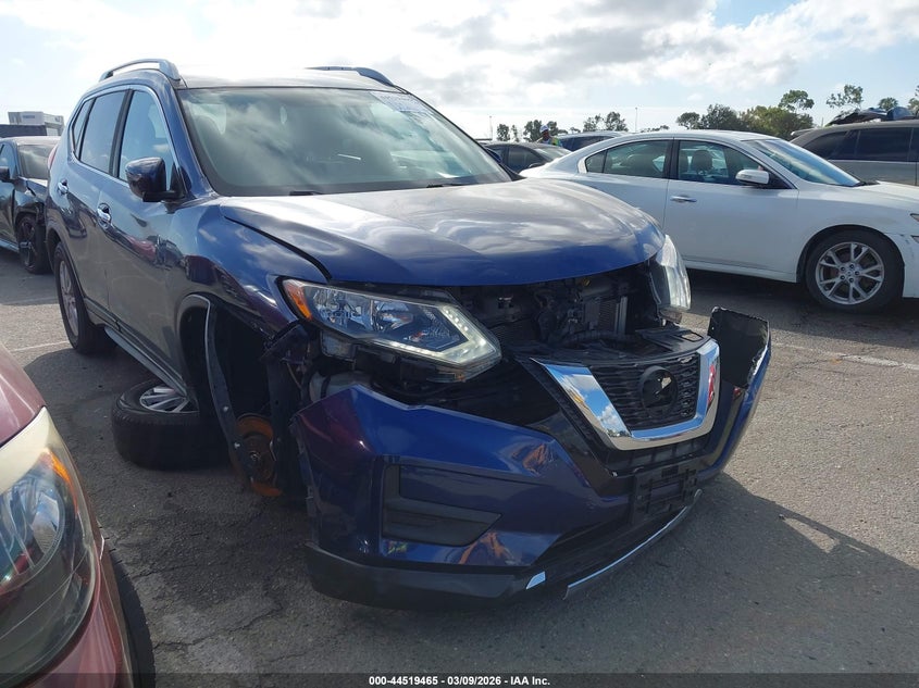 2018 Nissan Rogue Sv