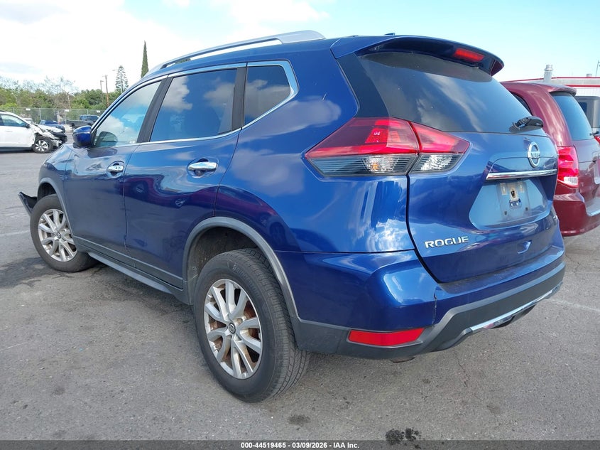 2018 Nissan Rogue Sv