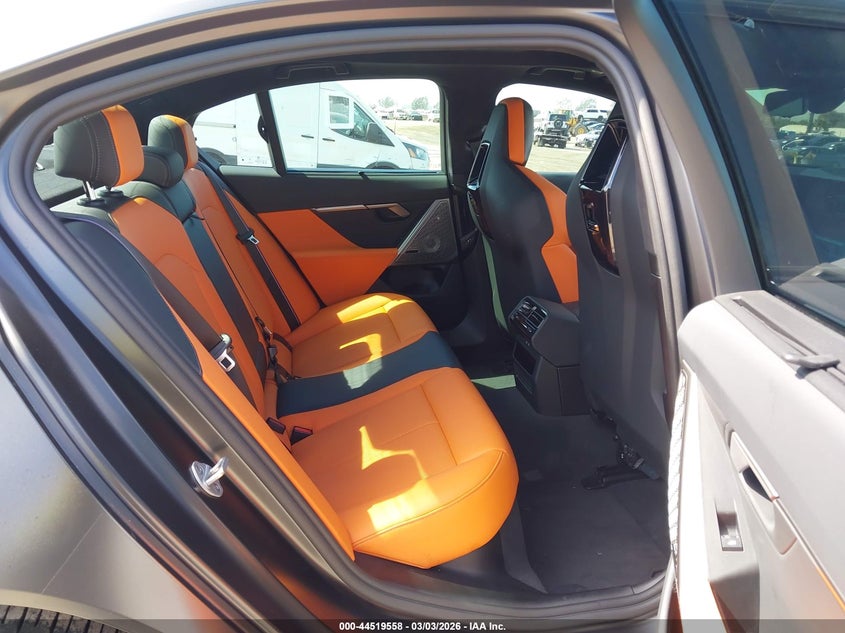 VIN: WBS83FK08SCU45123 2025 BMW M5