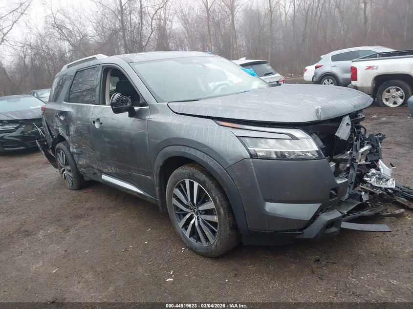 2022 Nissan Pathfinder Platinum 4Wd