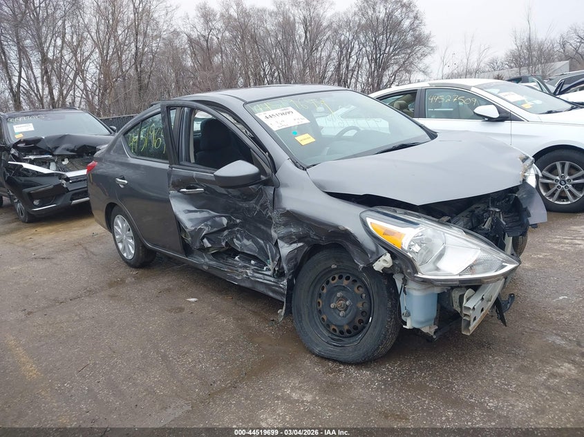2019 Nissan Versa 1.6 Sv