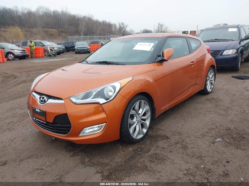 2013 Hyundai Veloster Base W/Black