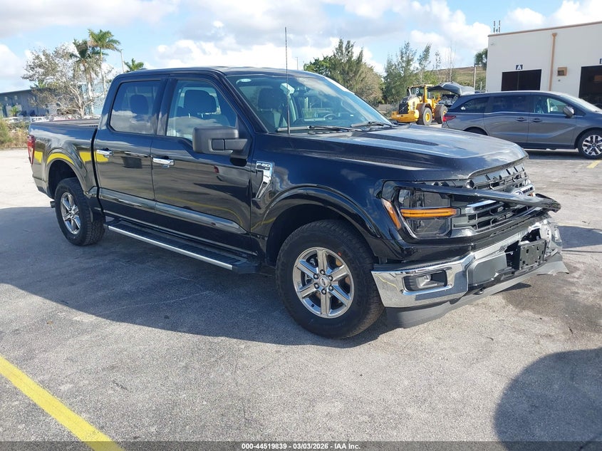 FORD F-150 XLT 2025