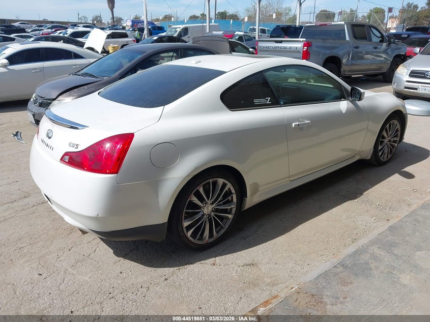 2011 Infiniti G37 Journey