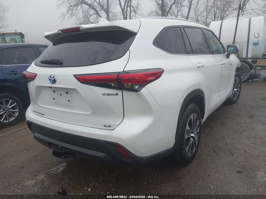 2020 Toyota Highlander Hybrid Xle