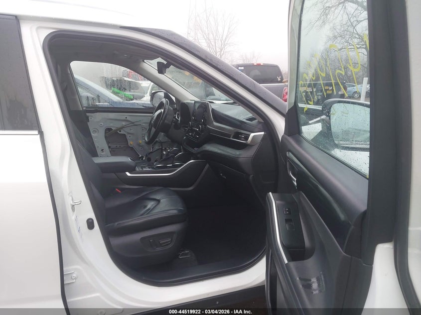 2020 Toyota Highlander Hybrid Xle