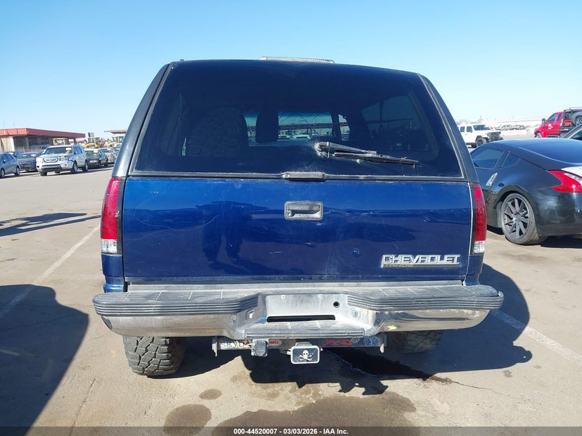 1997 Chevrolet Tahoe VIN: 3GNEK18R1VG172511 Lot: 44520007