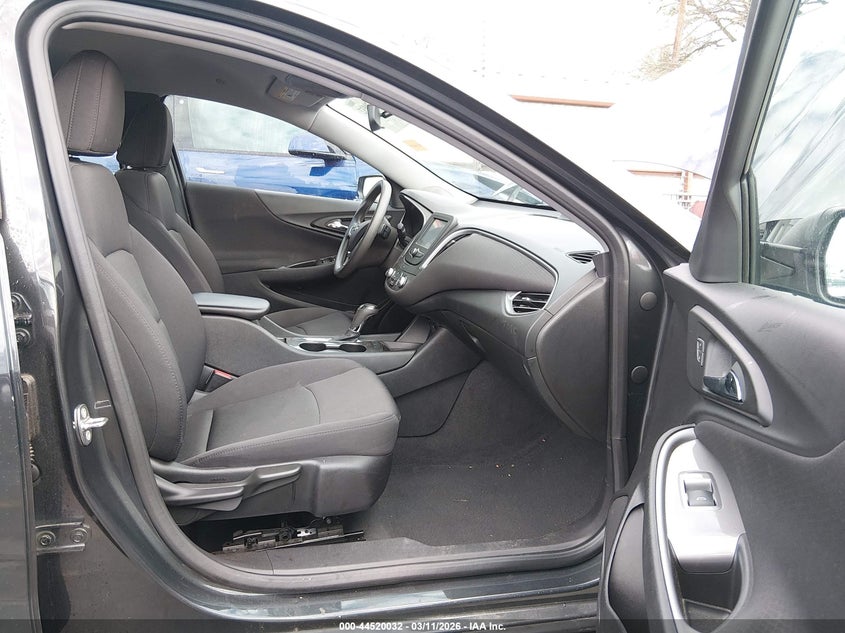 2017 Chevrolet Malibu 1Fl