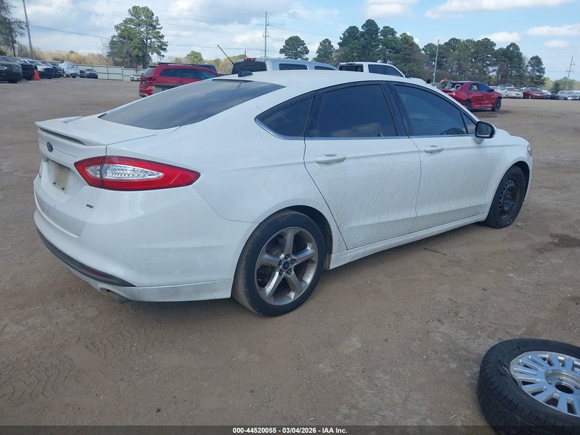 Vin: 1fa6p0h76f5110396, lot: 45016816, ford fusion se 20154