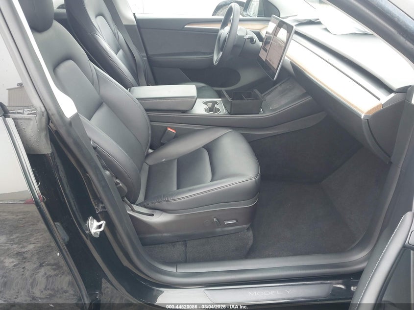 2022 Tesla Model Y Performance Dual Motor All-Wheel Drive