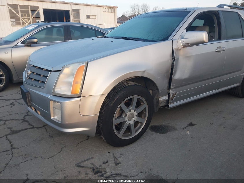 2004 Cadillac Srx V8 VIN: 1GYDE63A840120560 Lot: 44520176