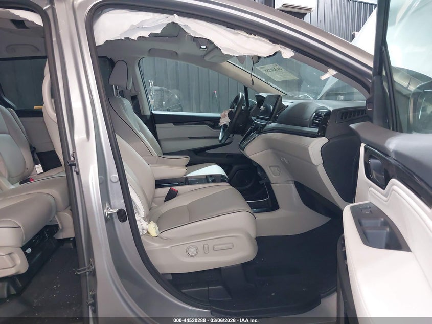 VIN 5FNRL6H80SB002900 2025 HONDA ODYSSEY TOURING