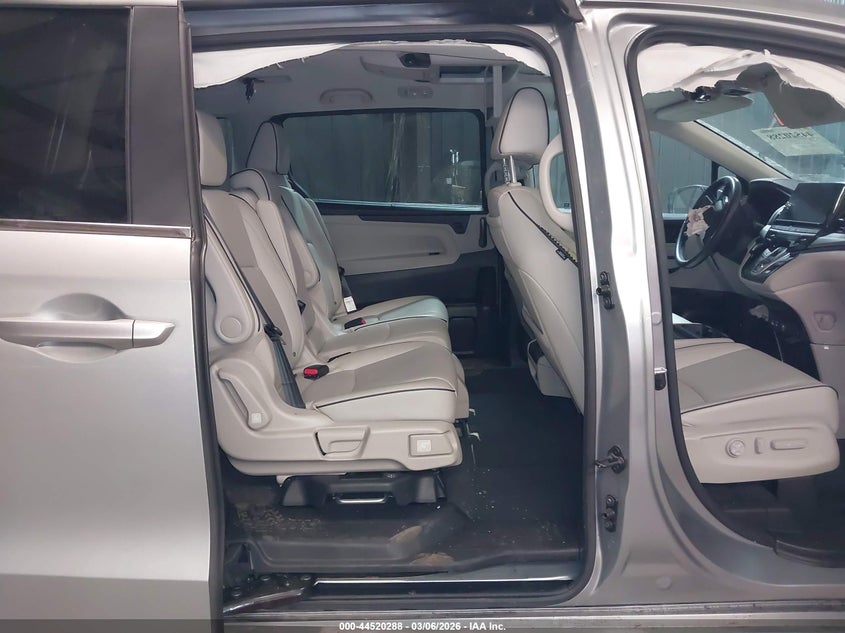VIN 5FNRL6H80SB002900 2025 HONDA ODYSSEY TOURING