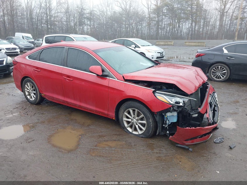 5NPE24AF9KH785635 HYUNDAI SONATA Photo 1