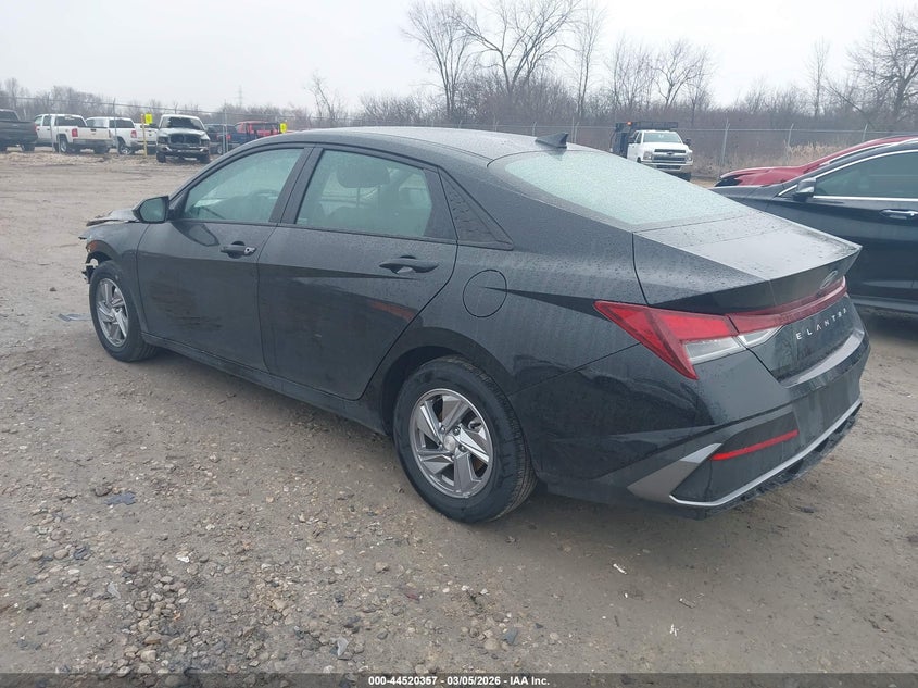 2024 Hyundai Elantra Se