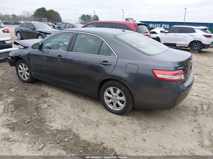 2011 Toyota Camry Le