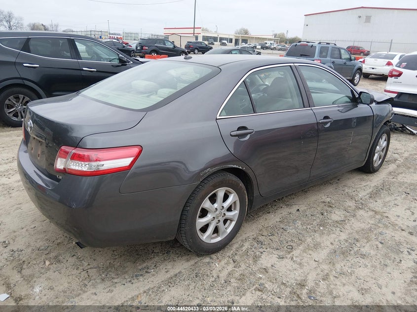 2011 Toyota Camry Le