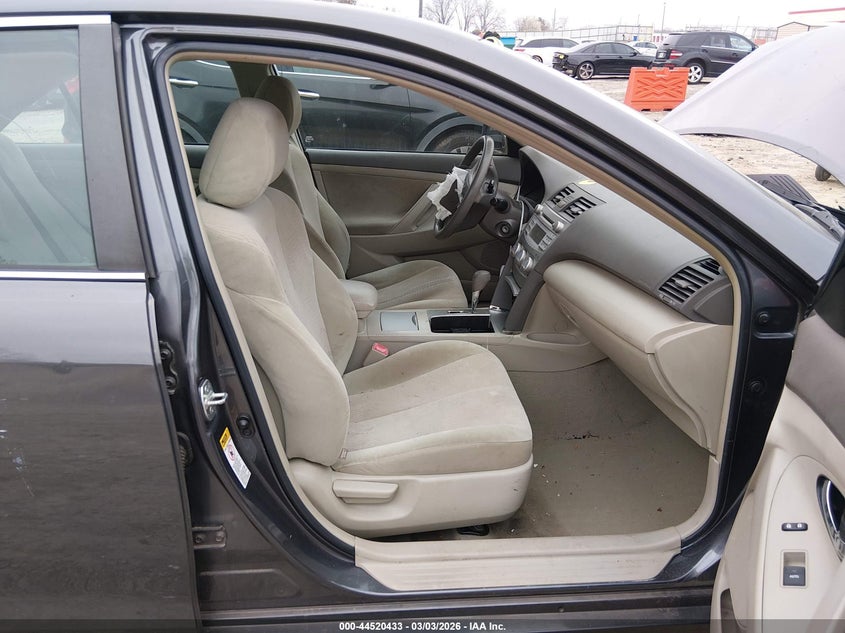 2011 Toyota Camry Le