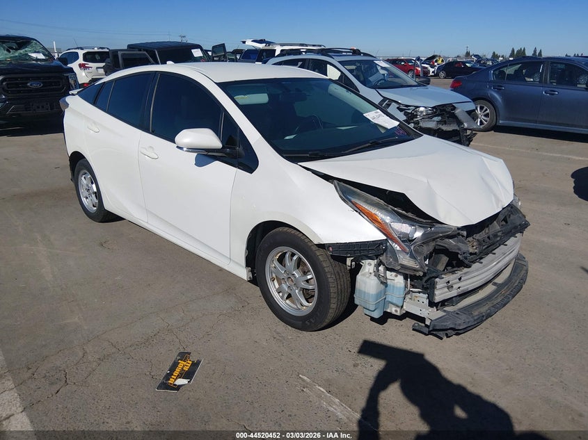 2016 Toyota Prius Three