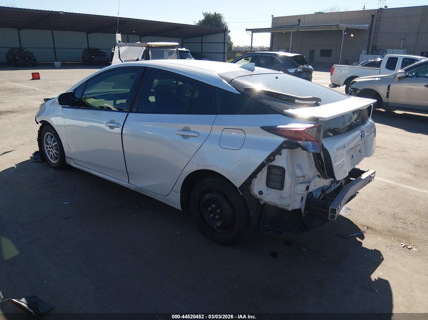 2016 Toyota Prius Three