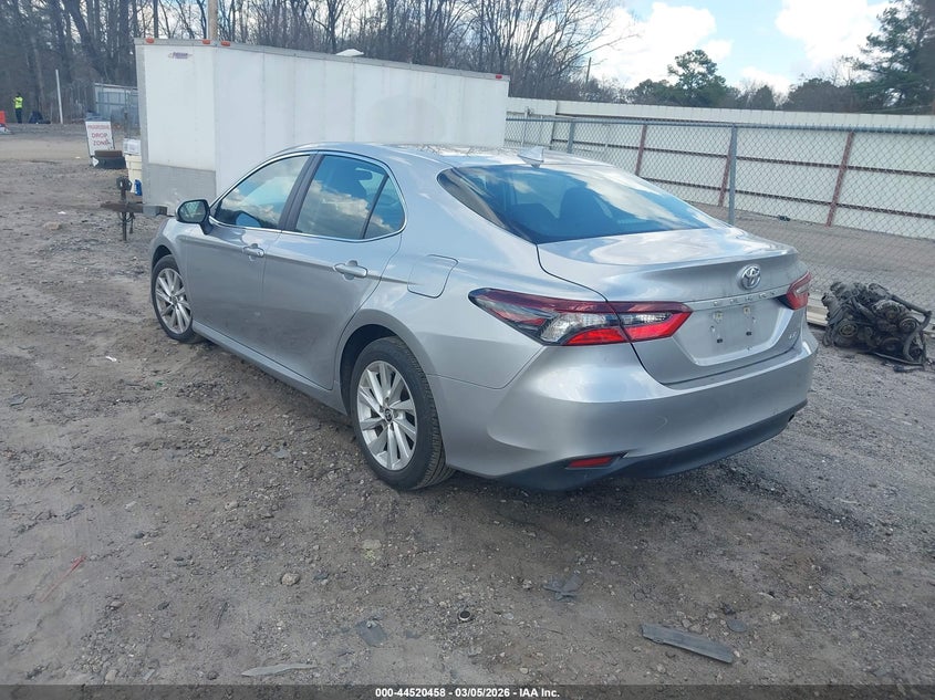 2023 Toyota Camry Le