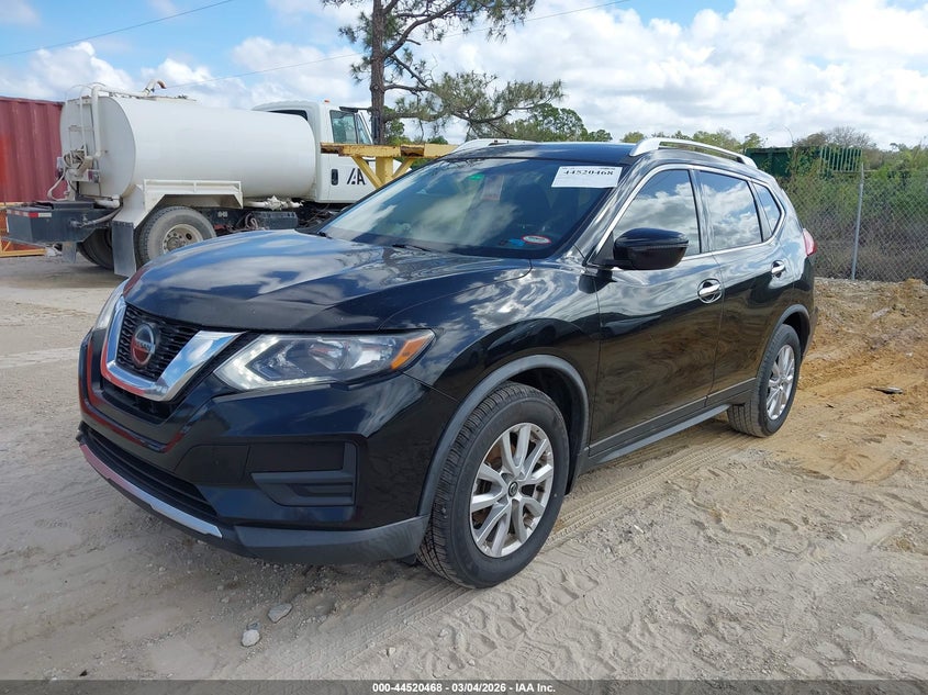2018 Nissan Rogue Sv