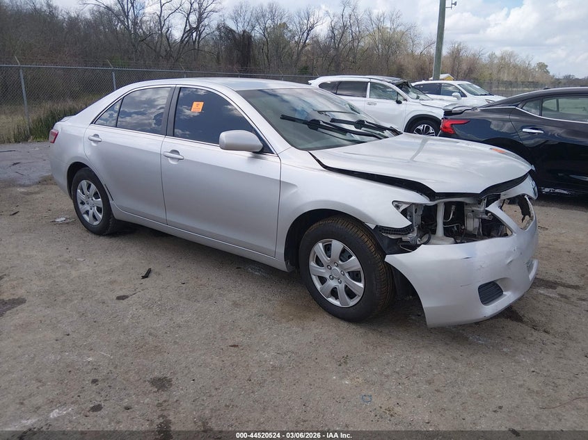 4T4BF3EKXBR153131 TOYOTA CAMRY Photo 1