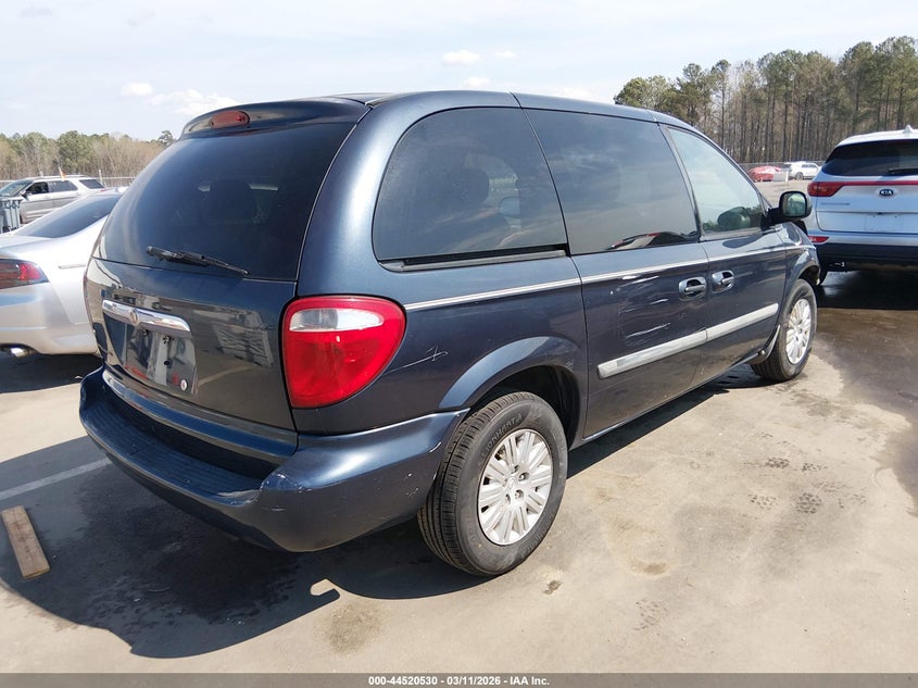2007 Chrysler Town & Country
