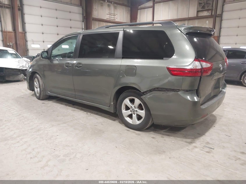 2018 Toyota Sienna Le 8 Passenger